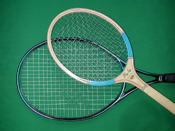 Relation between coefficient of restitution and impact speed for standard tennis balls (Cross, Bower & Kirkpatrick, 2006)
