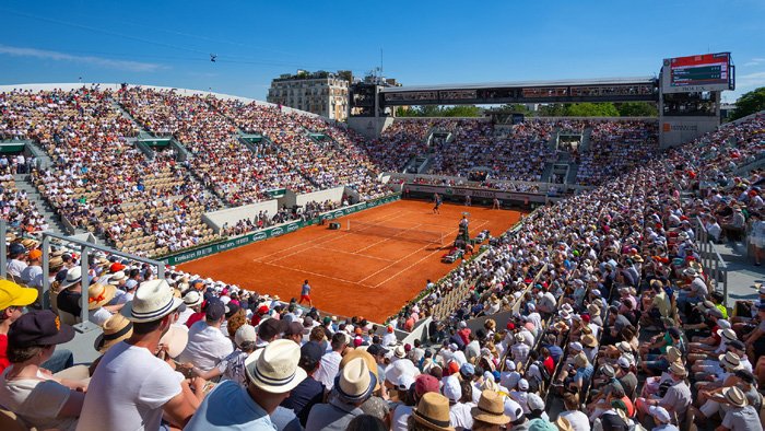 Sân đất nện đỏ Suzanne Lenglen tại giải Quần vợt Pháp Mở Rộng Roland Garros