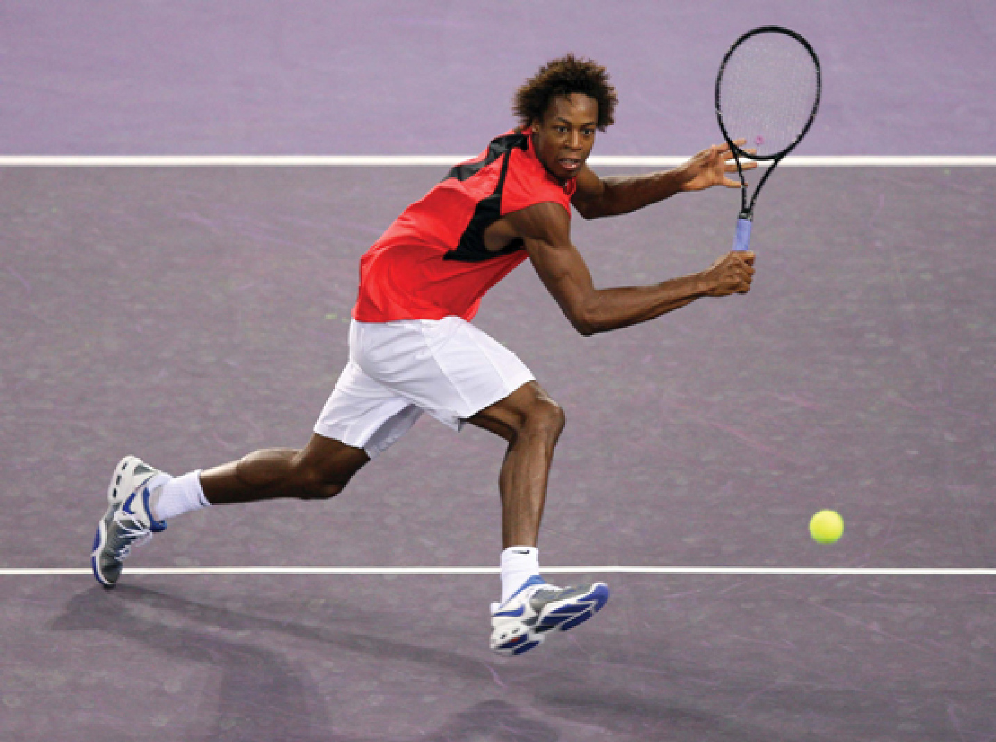 Gaël Monfils bứt tốc và hãm phanh chuyển hướng